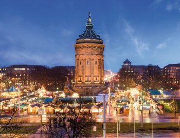 Mannheimer Weihnachtsmarkt am Wasserturm © eyetronic-fotolia.com