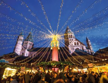 Weihnachtsmarkt am Domplatz in Mainz © Sina Ettmer - stock.adobe.com