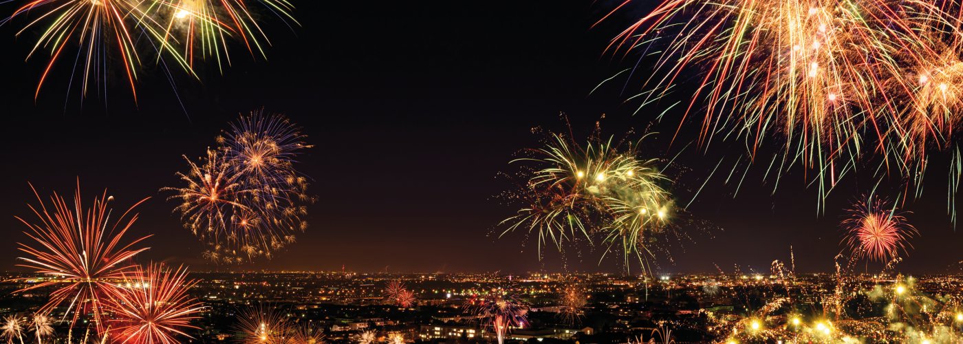 Feuerwerk über der Stadt